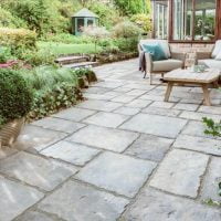 Bradstone Old Town paving