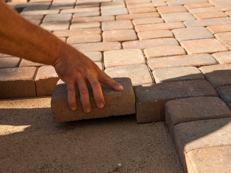 Laying driveway blocks
