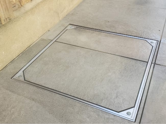 Aluminium recessed manhole cover Aluminium recessed manhole cover