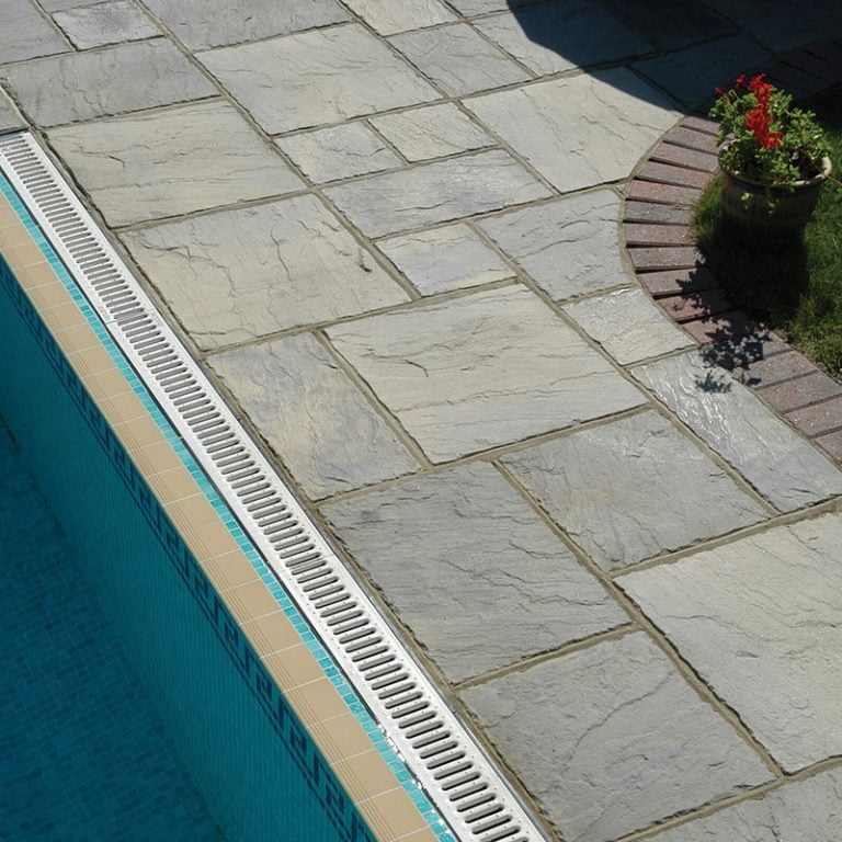 Thakeham Flagstone Riven Edge Paving - Kebur Garden Materials