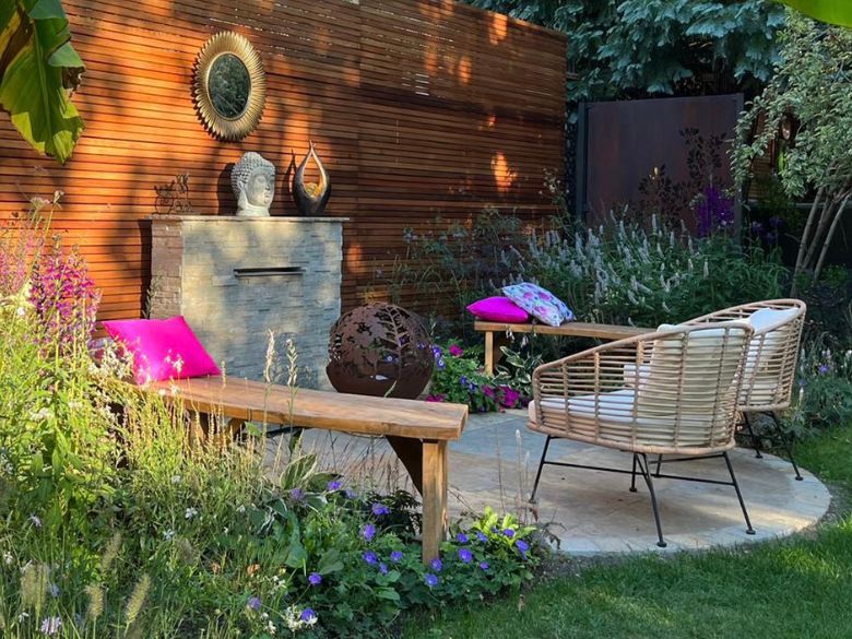 Slatted fencing woodland garden