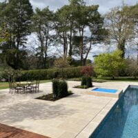 Kebur Contempo porcelain and natural stone
