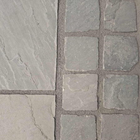 Kebur Silver Grey Sandstone Setts