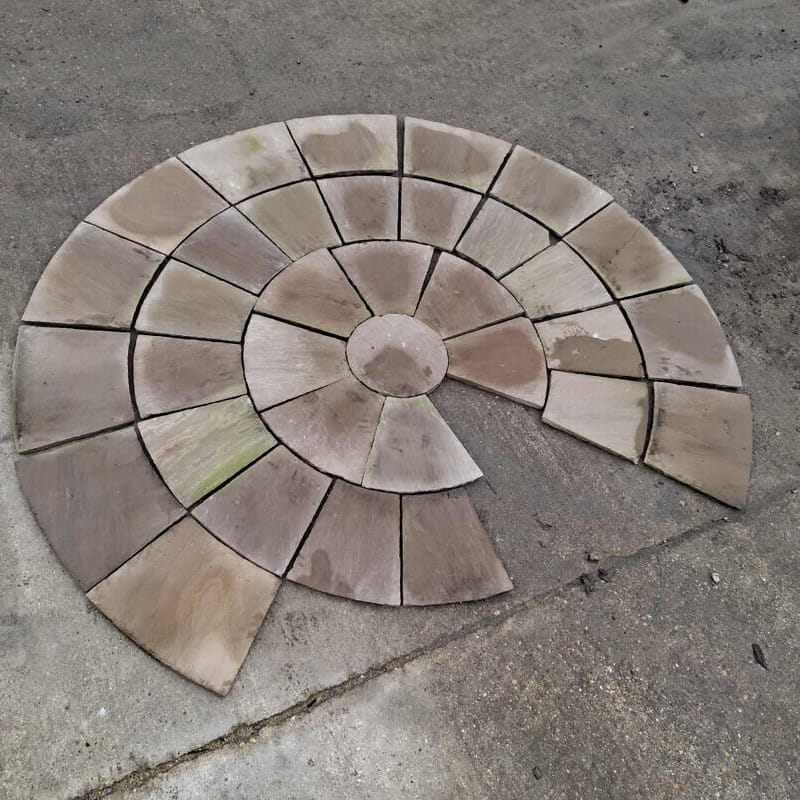 Part 2.8m diameter Raj Green Circel to clear Kebur Garden Materials