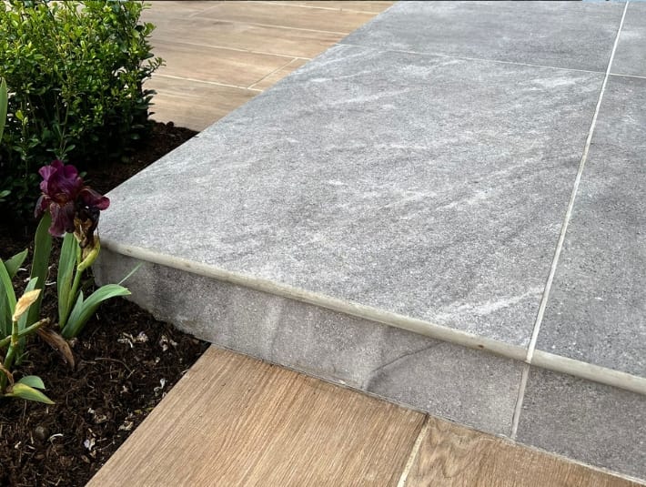 Valley Beige Porcelain Bullnose Step