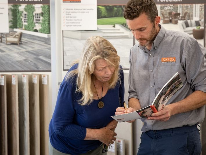 Choosing paving at Kebur