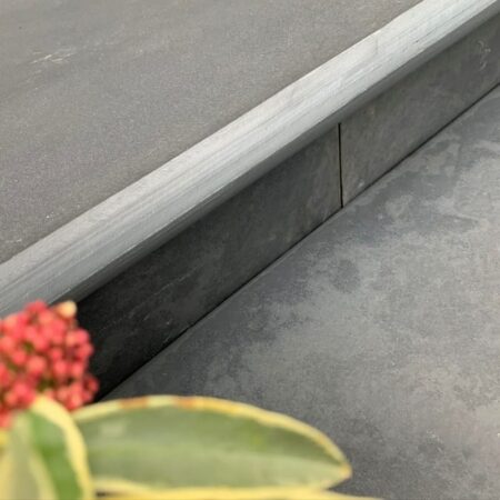 Kebur Contempo Brazilian Black Slate Steps