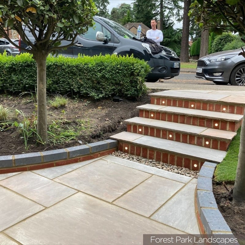 Kebur Natural Sandstone Autumn Brown Paving - Image 7