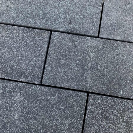 Kebur Sawn Black Granite Setts