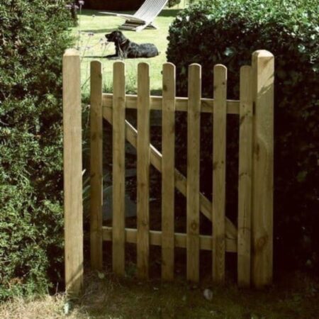 KDM Round Top Picket Gates