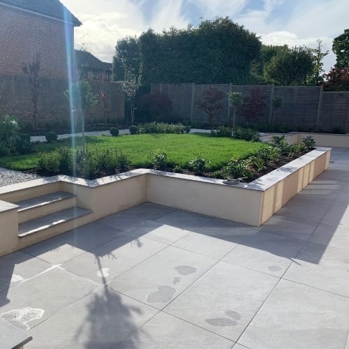 Modern Courtyard (4)